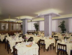 Hotel Ambassador **** - dovolenka Caorle - Severný Jadran - Taliansko 2025 | ludor.sk