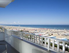 Hotel Yes Touring **** - wczasy Rimini - Miramare - Emilia Romagna - Włochy 2025 | e-wlochy.pl
