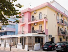 Hotel Shaka ** - wczasy Rimini - Emilia Romagna - Włochy 2026 | e-wlochy.pl