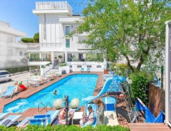 Hotel FAMILY HOTEL ANTIBES - RICCIONE *** - wczasy Riccione - Emilia Romagna - Włochy 2026 | e-wlochy.pl