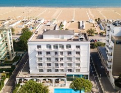 Hotel CONTINENTAL - RIMINI **** - wczasy Rimini - Emilia Romagna - Włochy 2026 | e-wlochy.pl