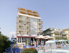 Hotel ELPIRO **** - dovolenka Lido di Jesolo - Severný Jadran - Taliansko 2027 | ludor.sk