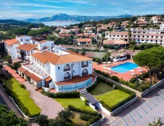 HOTEL HOTIDAY ROOM - BAJA SARDINIA **** - dovolenka Baia Sardinia - Sardínia - Taliansko 2027 | ludor.sk