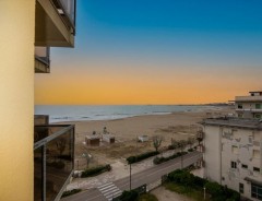 HOTEL CROWN - RIMINI *** - wczasy Viserba di Rimini - Emilia Romagna - Włochy 2027 | e-wlochy.pl