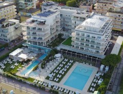 Hotel LE SOLEIL **** - dovolenka Lido di Jesolo - Severný Jadran - Taliansko 2025 | ludor.sk