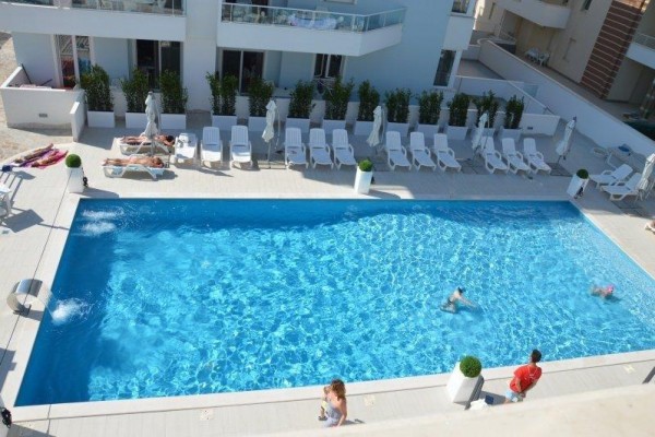 BLUEBAY_ROSETO_06.JPG