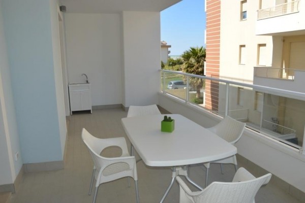 BLUEBAY_ROSETO_10.JPG