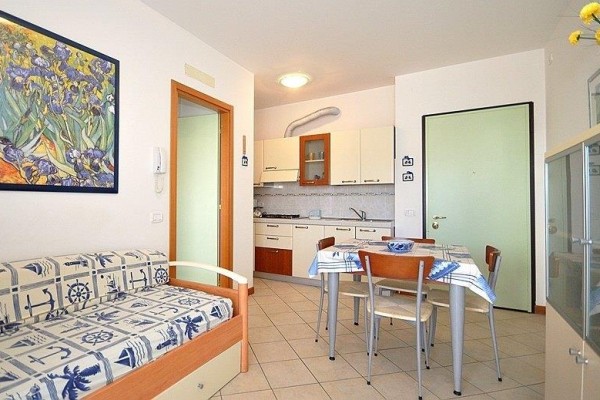MARIUTE_BIBIONE_AZ_03.JPG