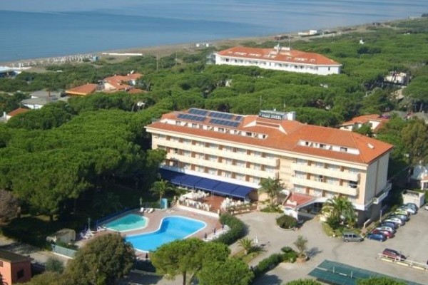 PARKHOTEL_BAIADOMIZIA_1.JPG