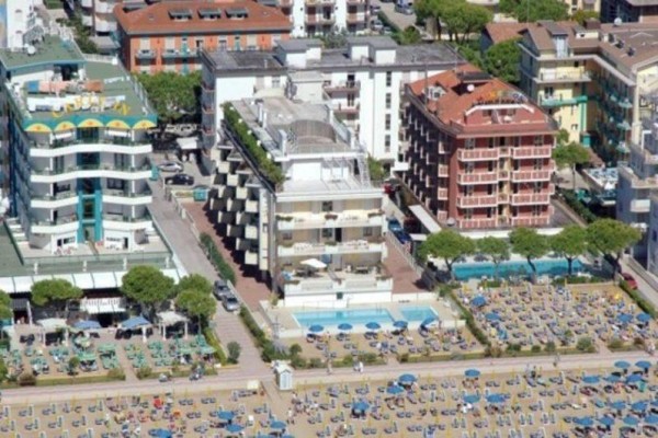 SEMIRAMIS_JESOLO_02.JPG