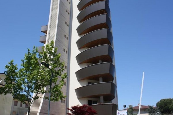 TORRE_BAHIA_LIGNANO_INTRAS_01.JPG