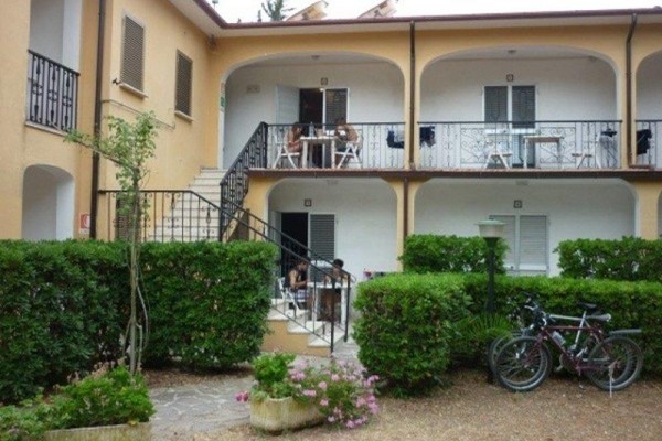 VILLINO_NELL_BOSCO_ELBA_02.JPG